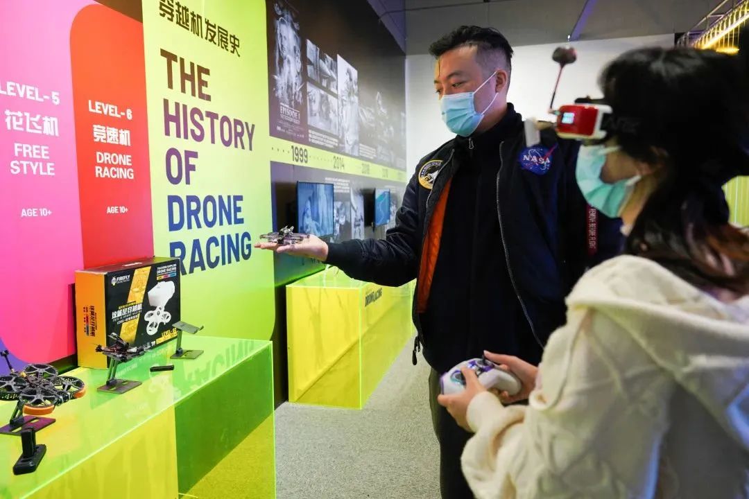 看卫星，体验穿越机……太仓娃寒假可以这样玩！