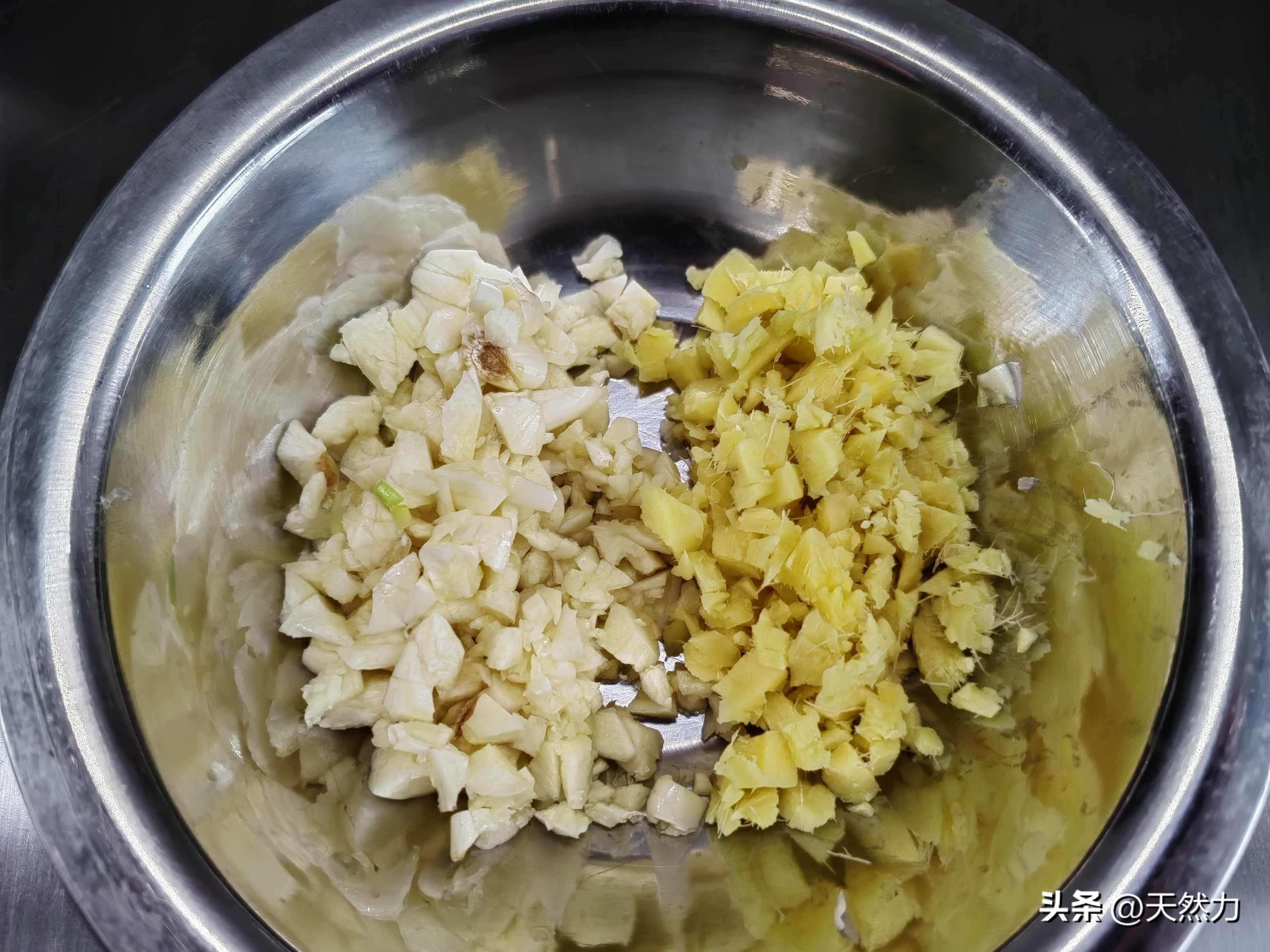 外焦里嫩辣子鸡,冬日辣子鸡做法