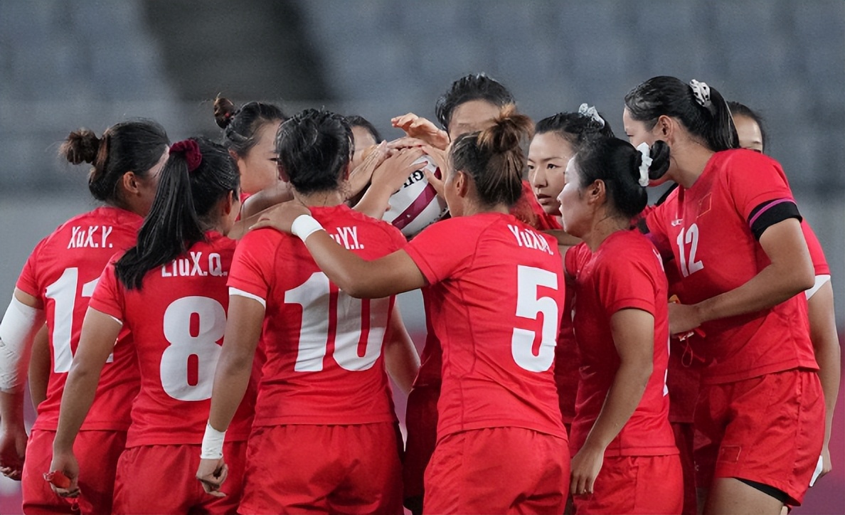 砥砺奋进二十载凝心聚力谋新篇,聚力奋进二十大