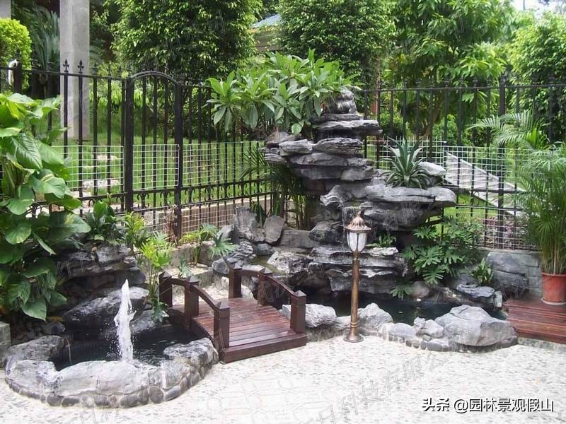 庭院鱼池哪种水质养锦鲤最佳,锦鲤鱼池水质碱高