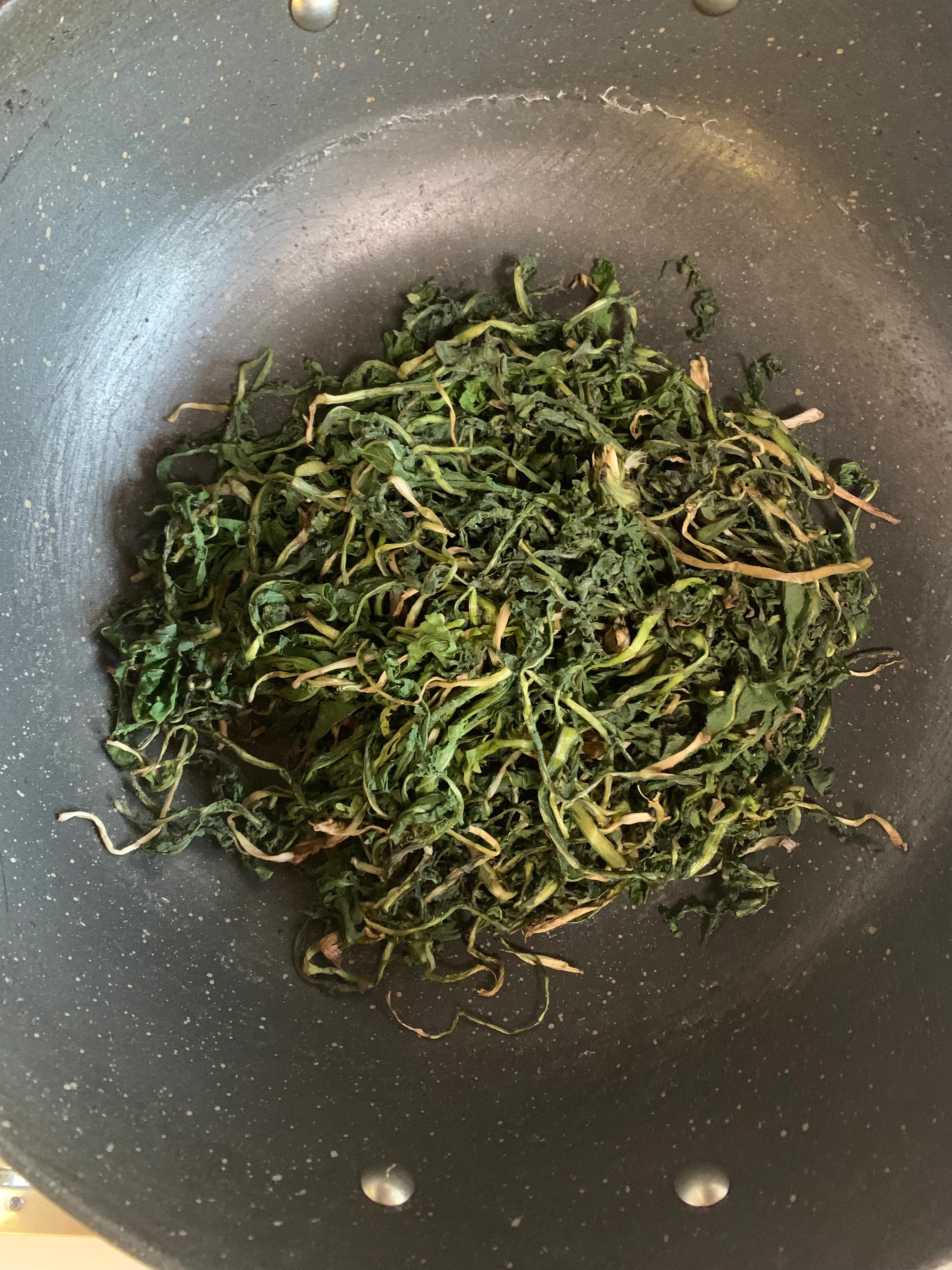 把蒲公英比作成了手掌写出了什么,把蒲公英吃掉