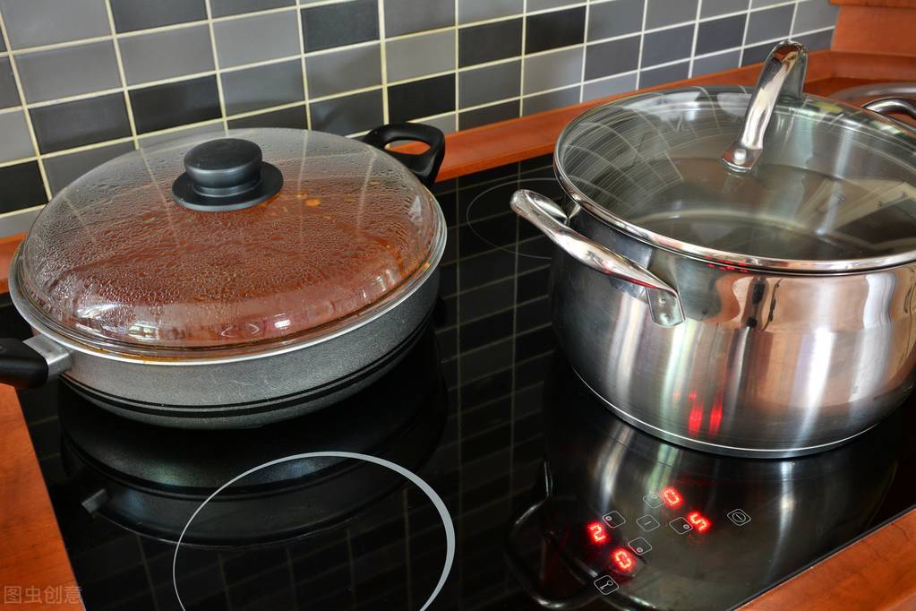 不锈钢锅烧干锅发黑了怎么清洗,不锈钢锅内发黄怎么清洗妙招