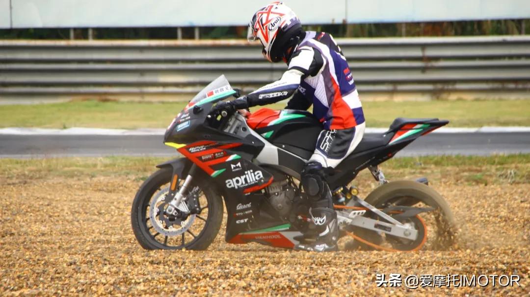 发动机点火提前角工作原理,发动机爆震与点火提前角的关系