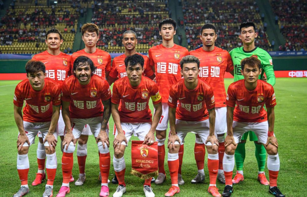 广州足球队年薪排名,广州恒大球员年薪一览表