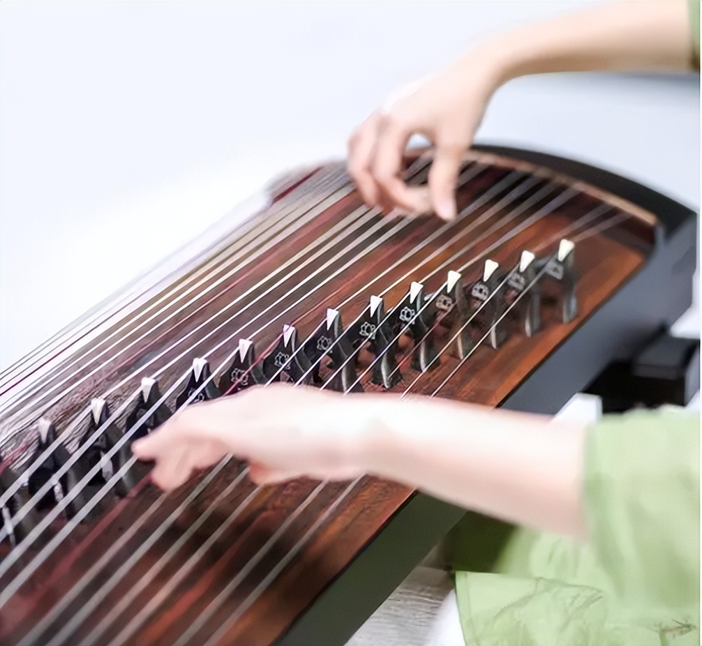 现在学古筝有前途吗,学古筝以后再学什么容易些