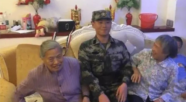 18岁烈士陈祥榕和姐姐合照,戍边烈士陈祥榕牺牲时多大了