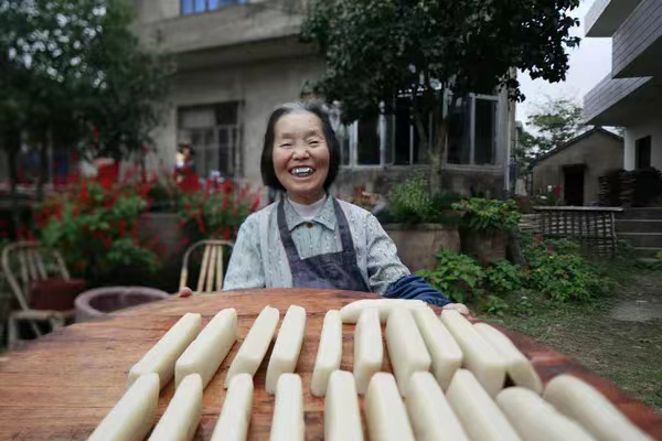 10年后看10年前视频,十年后再次回头看