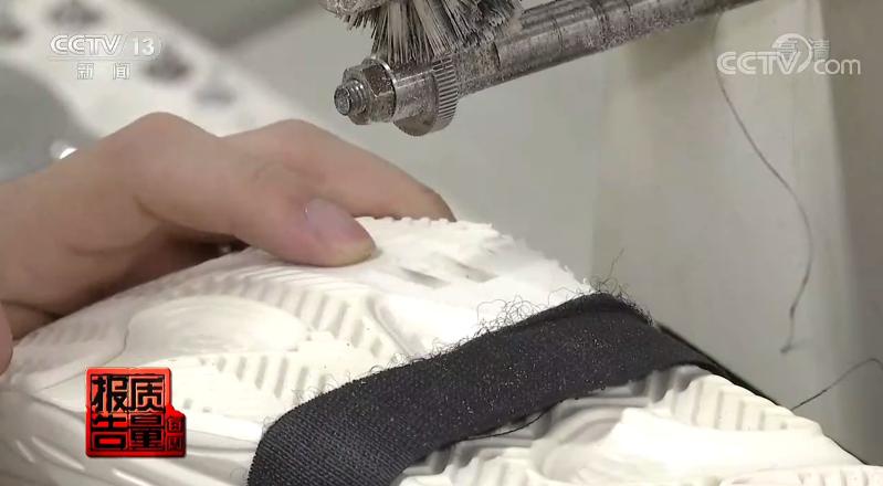 儿童足外翻硬鞋底还是软鞋底好,软鞋底会导致扁平足吗