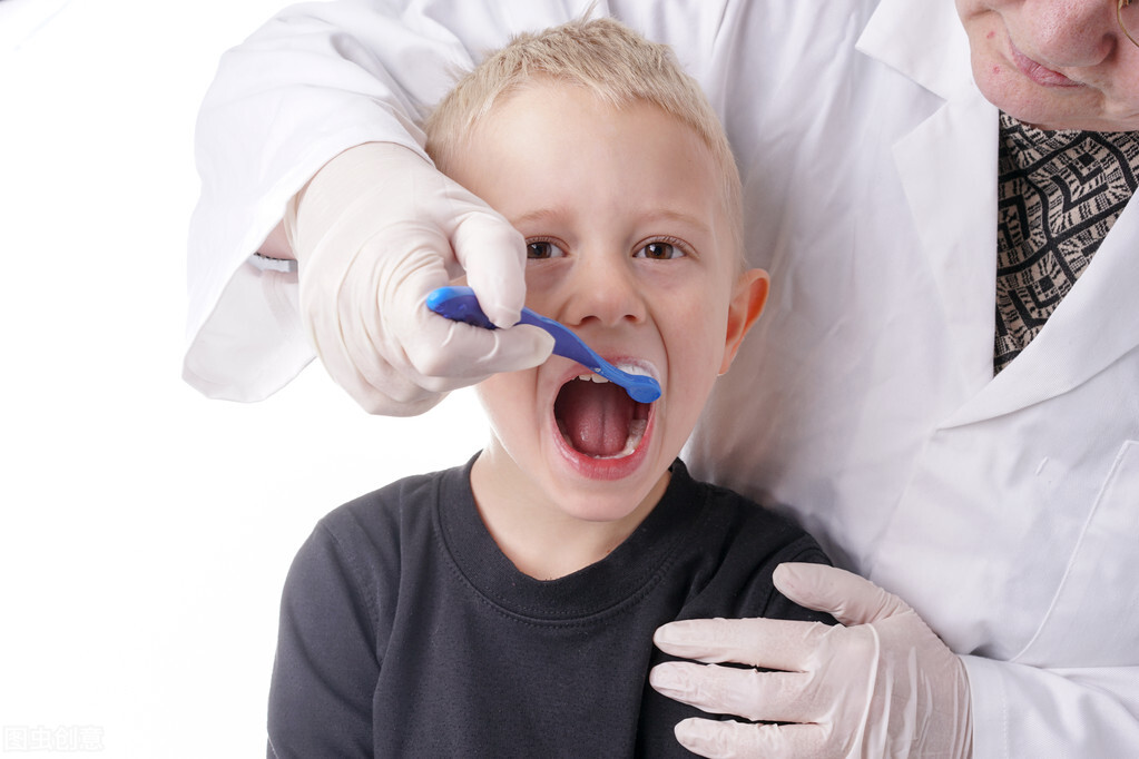 龋齿的危害是什么？蛀牙不治疗会怎样？口腔专家告诉你
