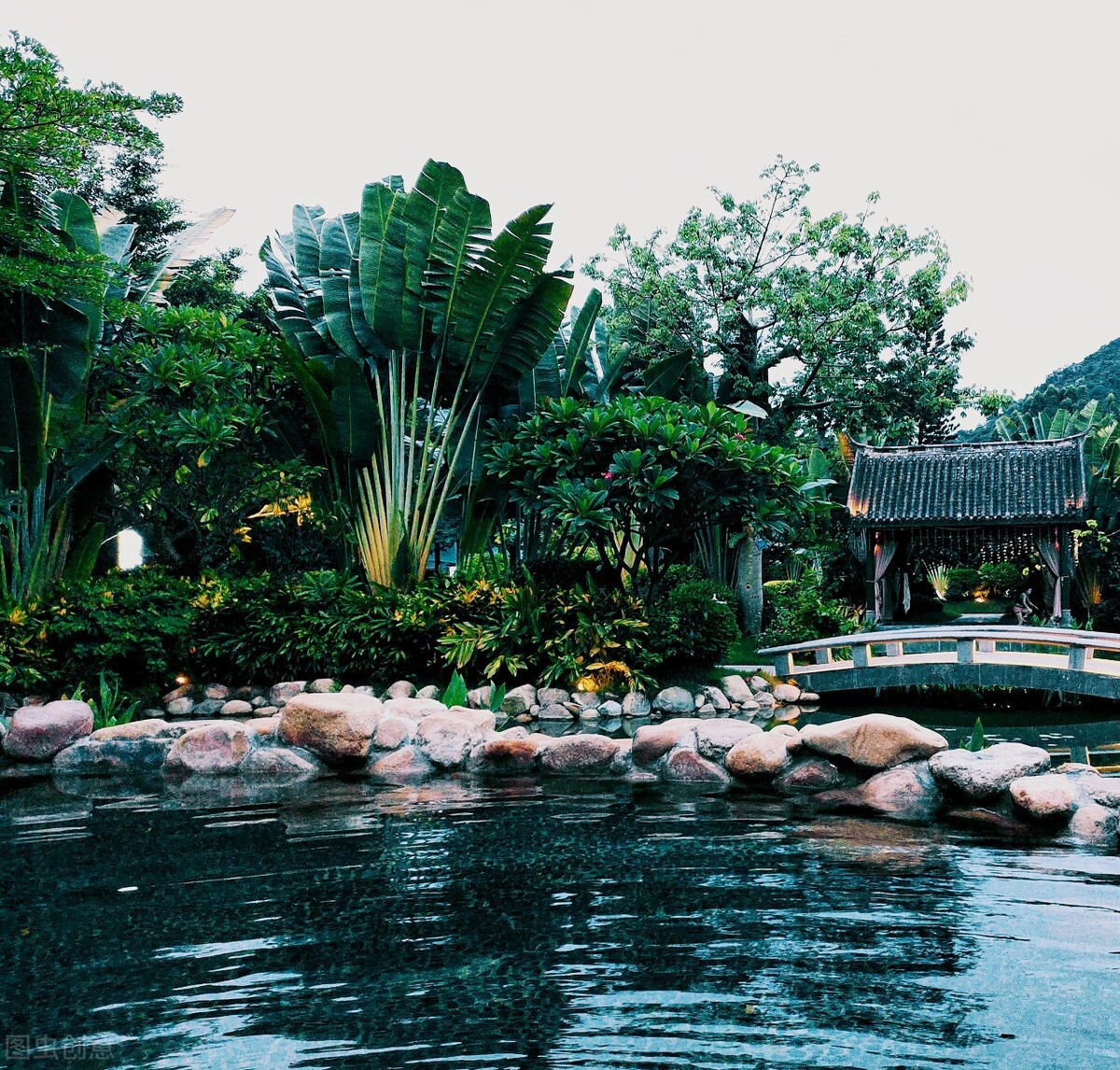 初冬温泉季，推荐江浙沪的6大天然温泉，泡汤选这些就对了