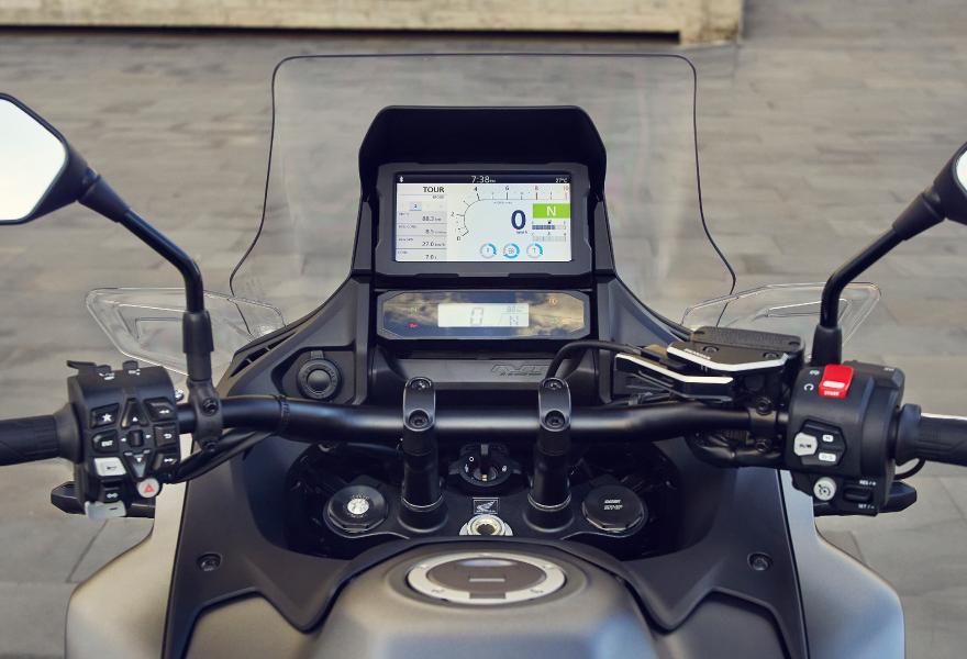 本田nt1100旅行摩托车试驾,本田nt1100摩旅版官方价格