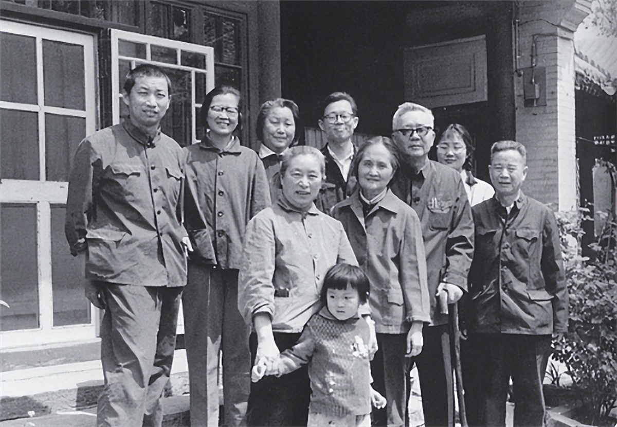 华罗庚的婚姻状况,华罗庚和妻子被迫分离五年