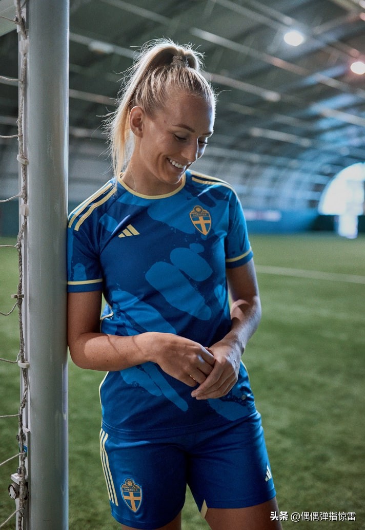 阿迪达斯女足世界杯球衣,阿迪达斯女足世界杯足球