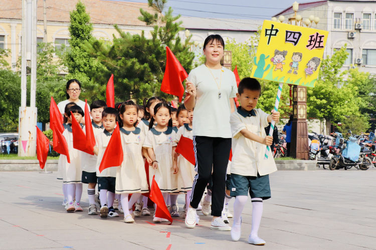 大手牵小手运动会育才幼儿园,幼儿园亲子运动会主题大手牵小手