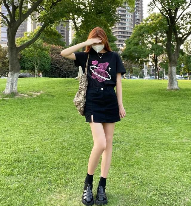 脚宽穿什么凉鞋好看,尖头凉鞋看着脚宽不好看怎么办