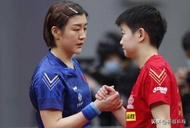 陈梦奥运夺冠时刻,李晓霞祝贺陈梦奥运冠军