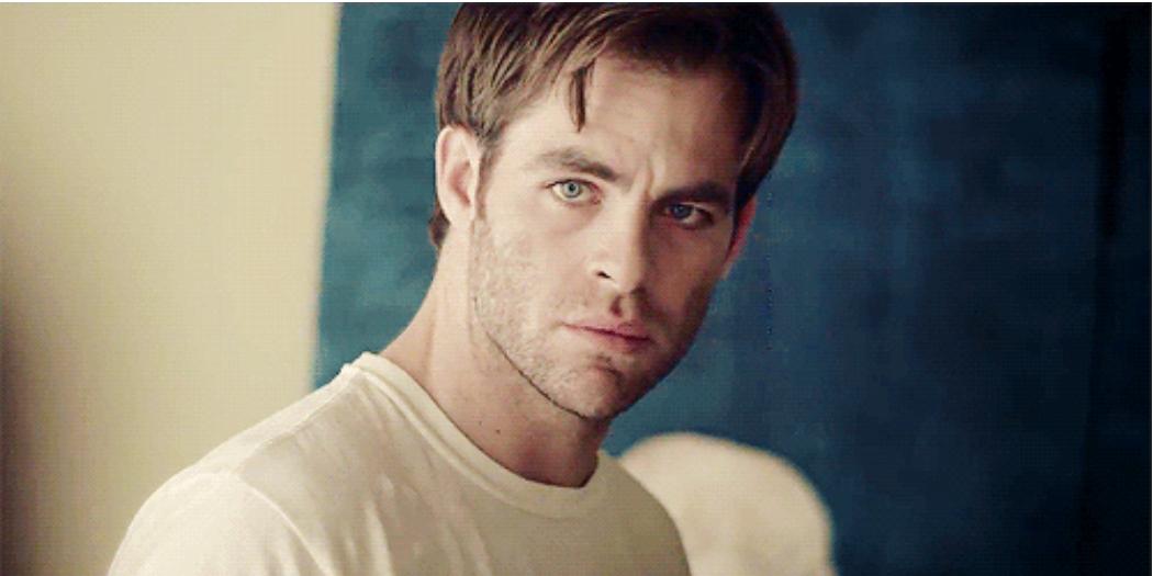 山根太高、脸很僵，克里斯·派恩似乎整形过头