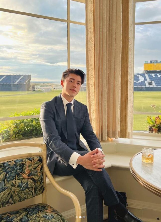 偶像剧照进现实！泰国顶流女星被男演员公开告白，5年友情变爱情