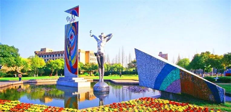 600分选电子信息还是机械专业,600分选哈工大