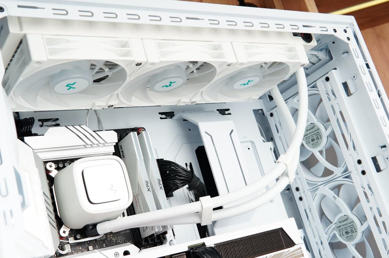 令人惊艳的散热效能，德商德静界ShadowBase800FX机箱