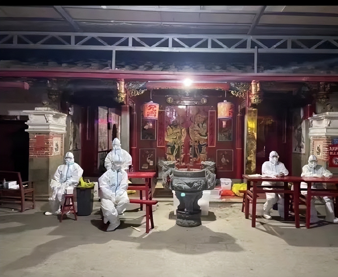 在上班和上进之间选择了上山图片,在上班和上进之间选择了上山