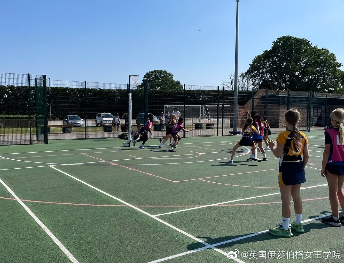 英国伊莎伯格皇后学院的入学时间,英国伊莎伯格皇后学校