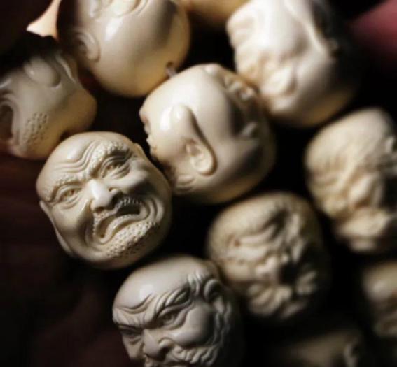 猛犸象牙开裂是不是证明是真的,猛犸开笑是正常现象么