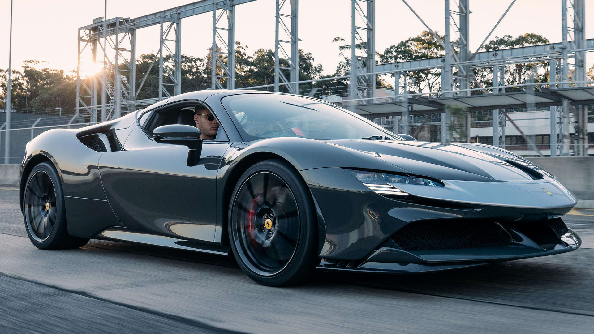 伊布豪车豪宅,球星伊布拉希莫维奇和大罗