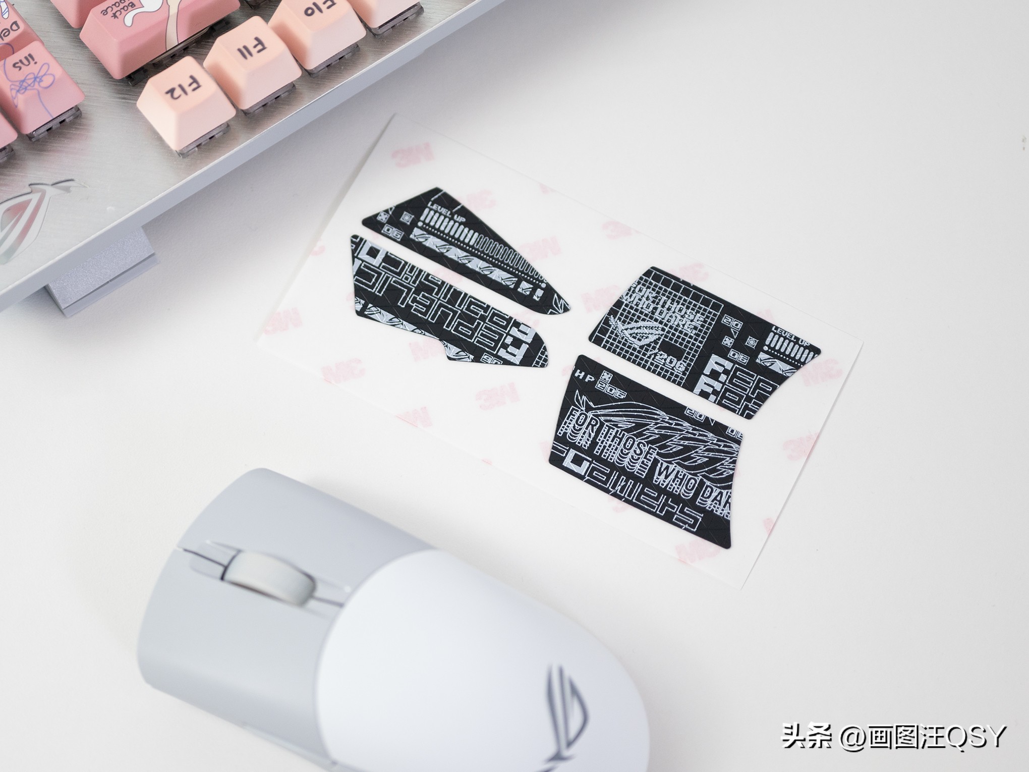 居家书桌升级改造：追剧听歌、居家办公也能很快乐