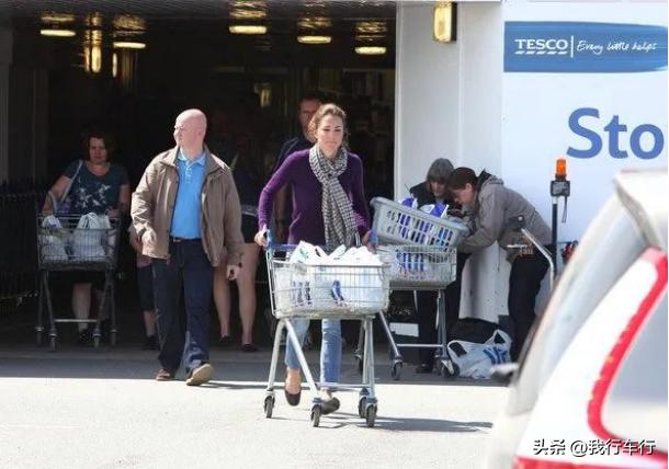 外国公司组团来中国批发汽车，运费比车还贵？网友：欢迎光临哈哈