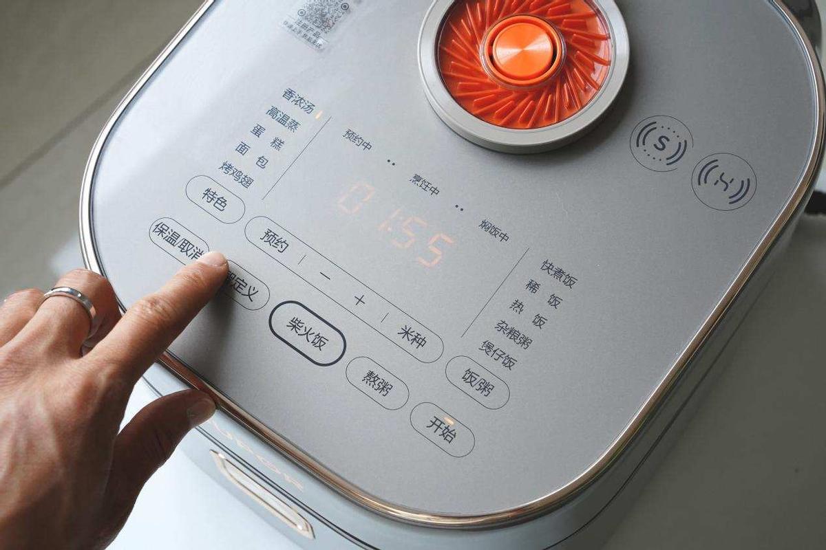 千元高端电饭煲到底好在哪？干饭人实测苏泊尔远红外电饭煲正解了
