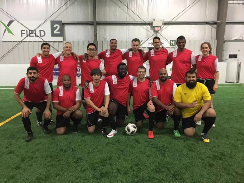 我90后，拿买房钱留学旅行，3年走20多个城市，北美闯荡9年才稳定