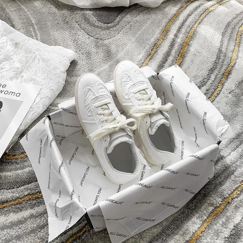 新款小白鞋女厚底增高板鞋,新款小白鞋时尚休闲防滑耐磨板鞋