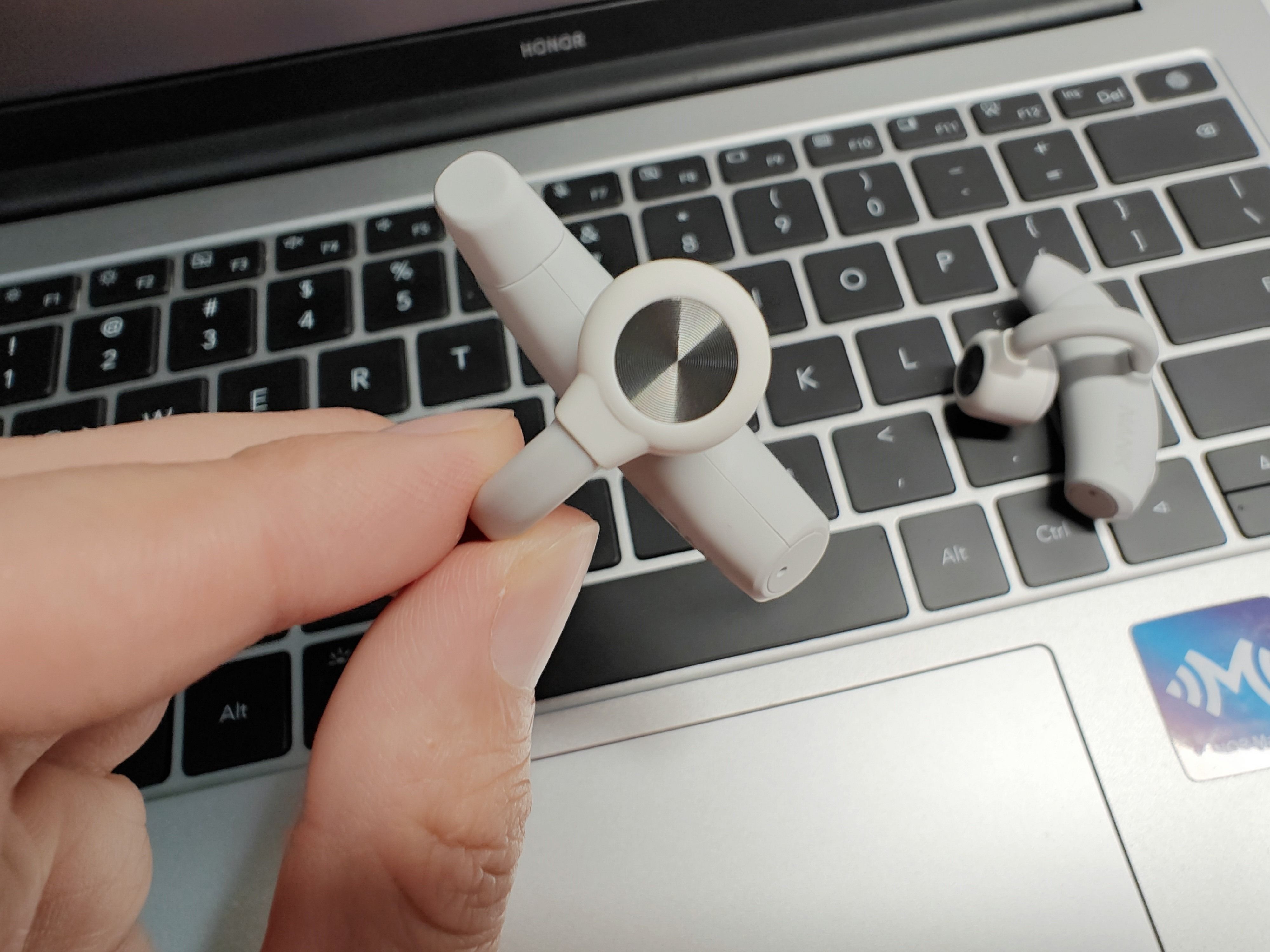 新蓝牙耳机骨传导,南卡oemix是骨传导耳机吗