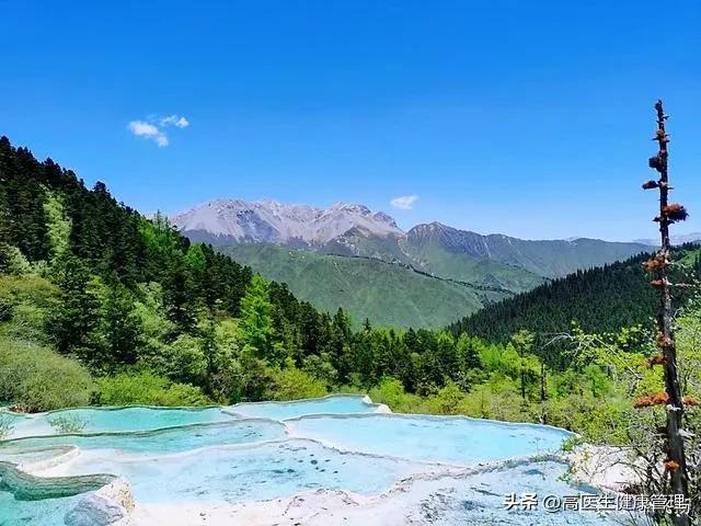 新冠肺炎阳性要不要入院治疗,新冠阳性为什么不可以同居