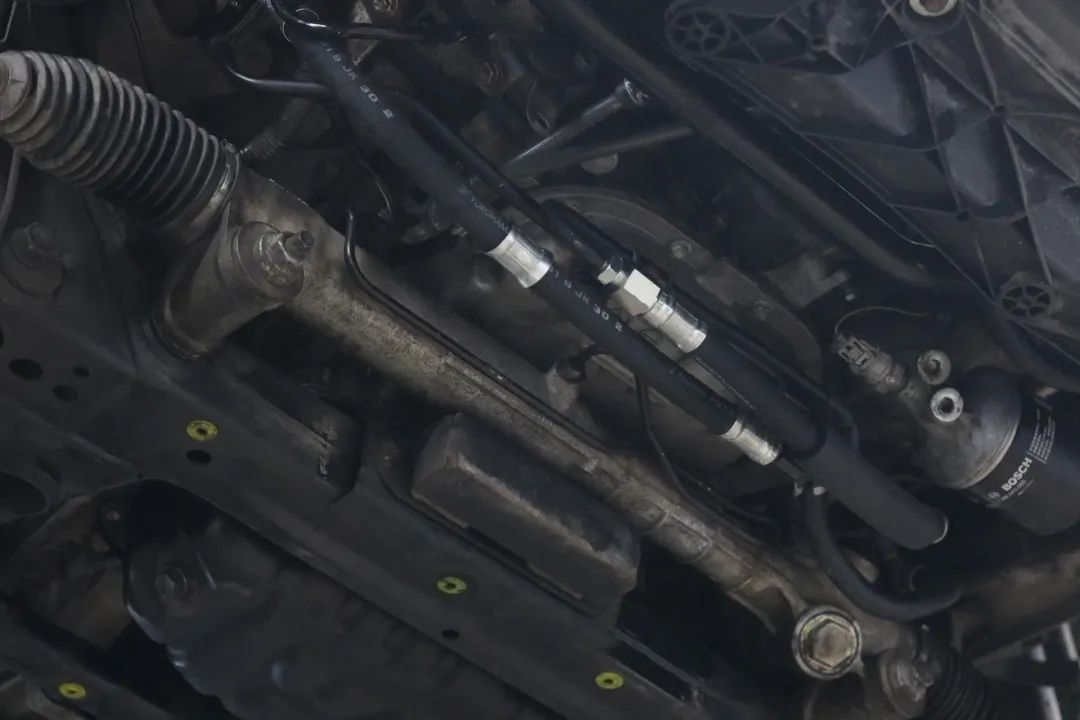 雷克萨斯ls430翻新修复,雷克萨斯ls430老车翻新作业