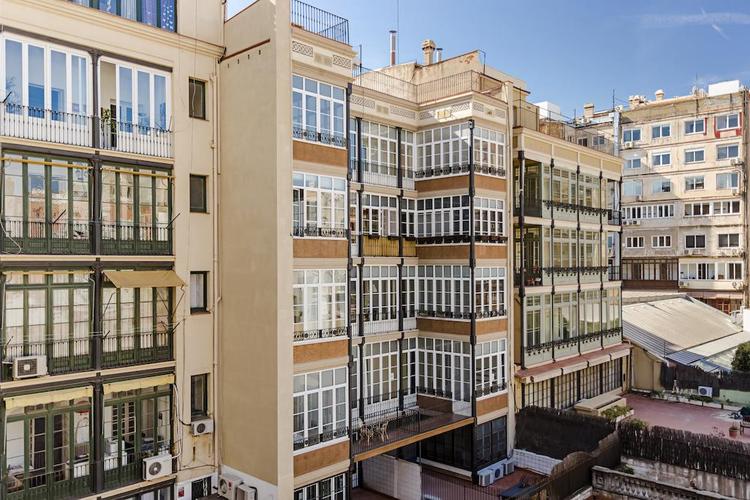 西班牙的建筑风格，反映出西班牙文化怎样的特点？