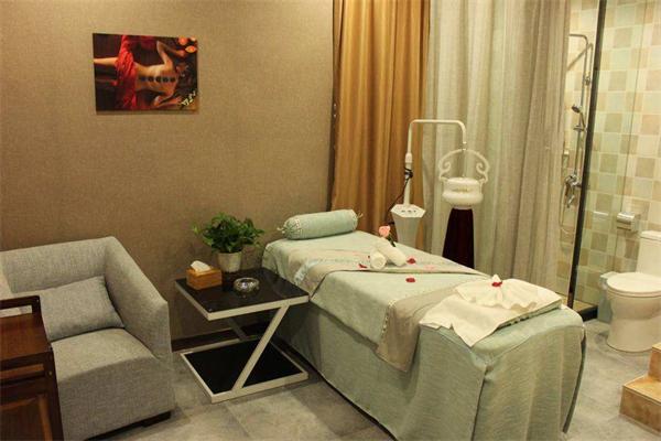 如何开一家小型美容店,加盟女子美容养生馆要多少钱