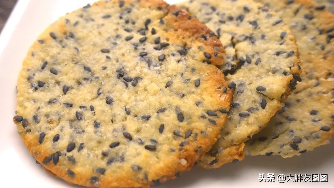 熟黄豆粉做薄饼怎么做,不用面粉做的酱香饼