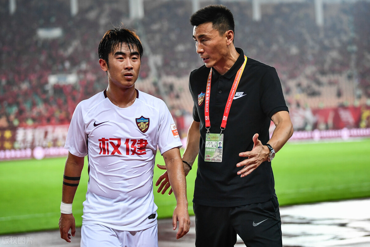 李玮锋带领广州城保级成功,广州城足球俱乐部李玮锋