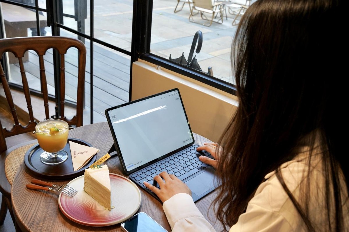 荣耀magicpad13对比华为matepadpro12.6,荣耀平板magicpad13测评