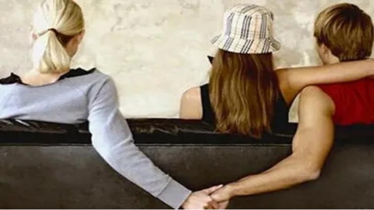 男子腹部痒,男性大量阴虱和虫卵