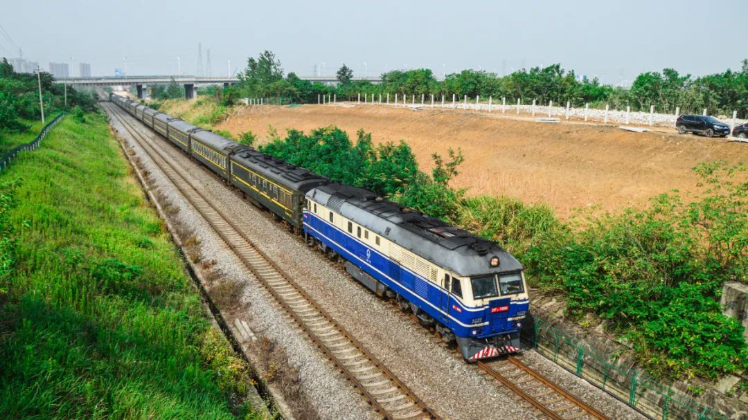 再见k歌翻唱,再见k歌伴奏