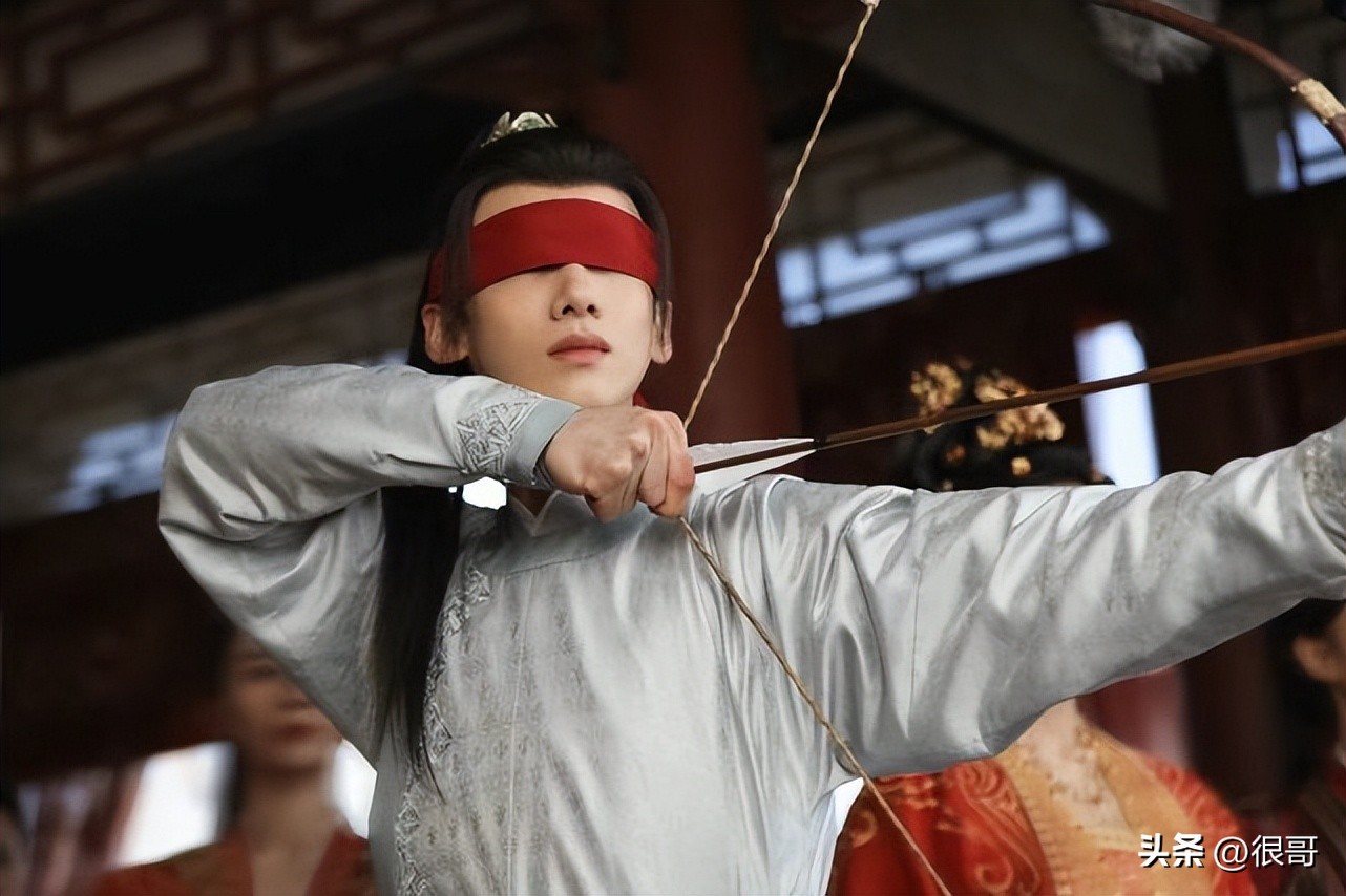 田曦薇凭借《卿卿日常》出圈,不仅七天涨粉45万,演技也备受好评