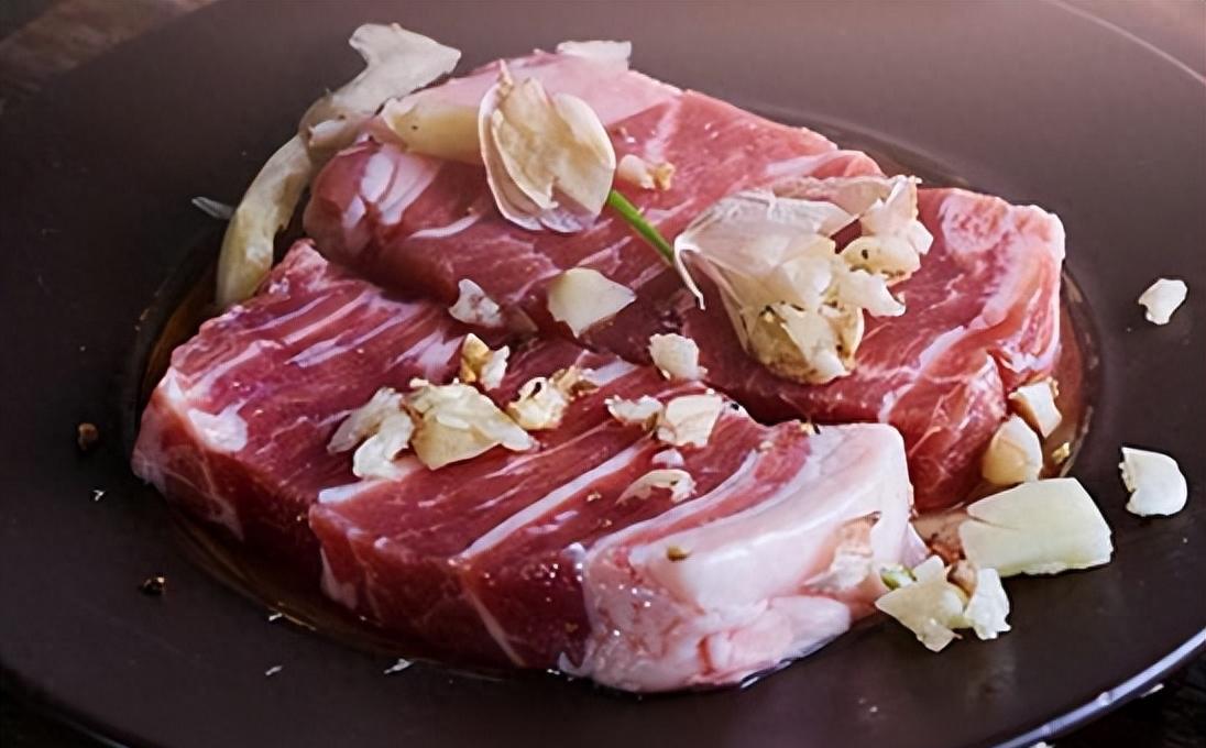 鎯婁汉涓惧姩,鎯婁汉涓惧姩鐭ヤ箮