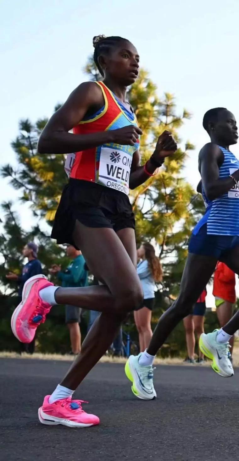 特步160x2.0跑鞋测评,特步跑鞋屡获全球大奖