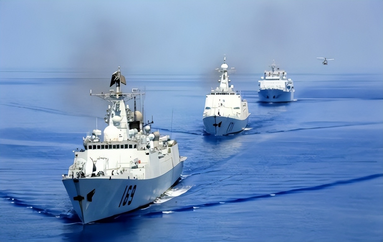 菲律宾海警船被中方依法驱离,中国海警船驱离菲律宾海警船