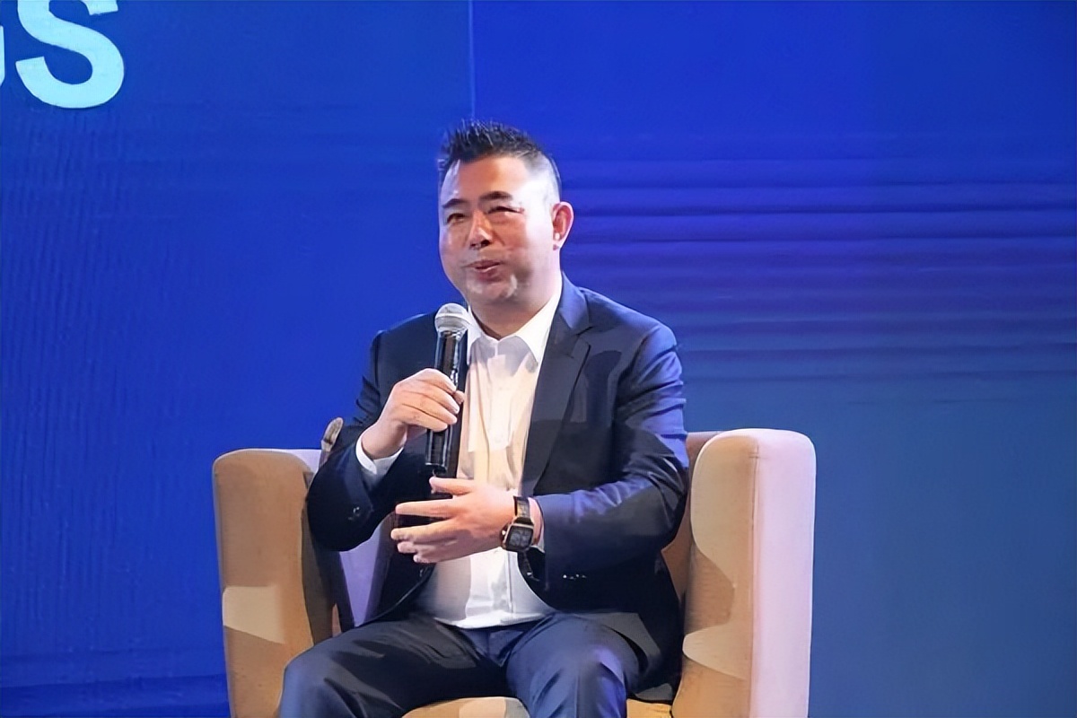 年入27亿！被群嘲“地摊货”的老字号，对自己下了狠手