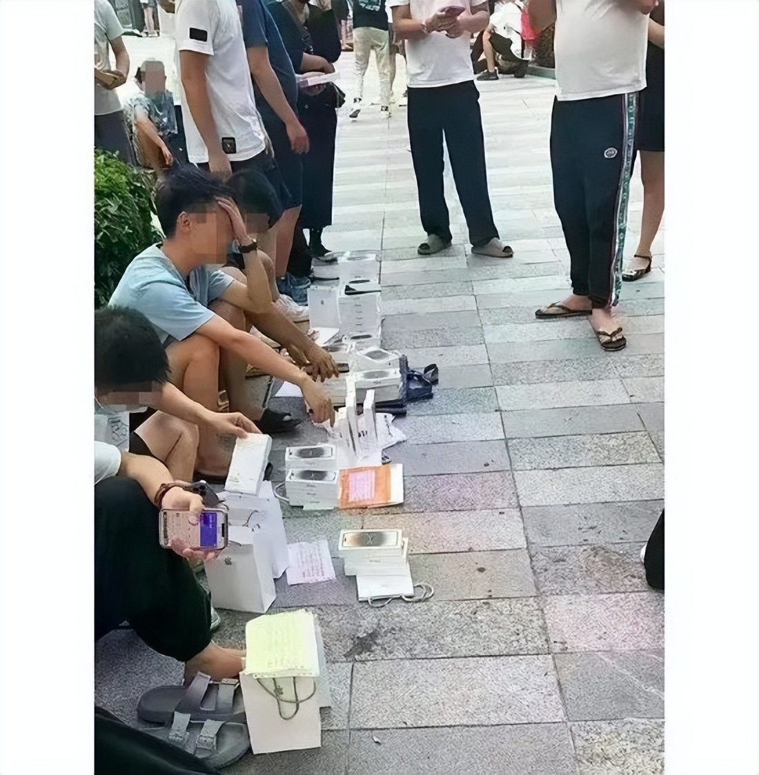 新机苹果iphone14,苹果14黄牛