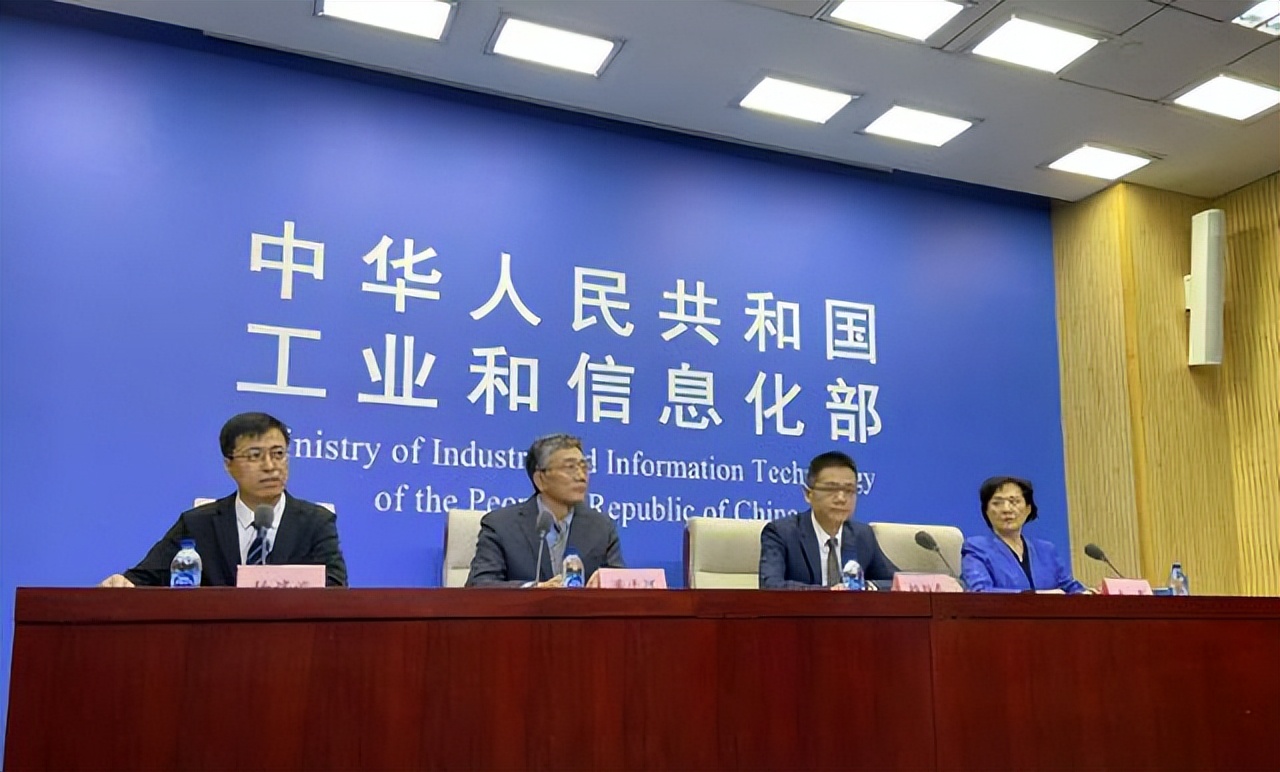 苹果15将使用什么接口,苹果15将采用什么接口